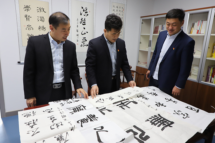 中国尊龙集团