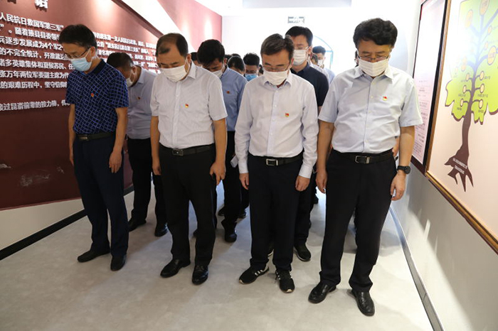 中国尊龙集团