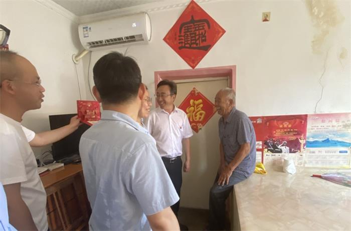 中国尊龙集团