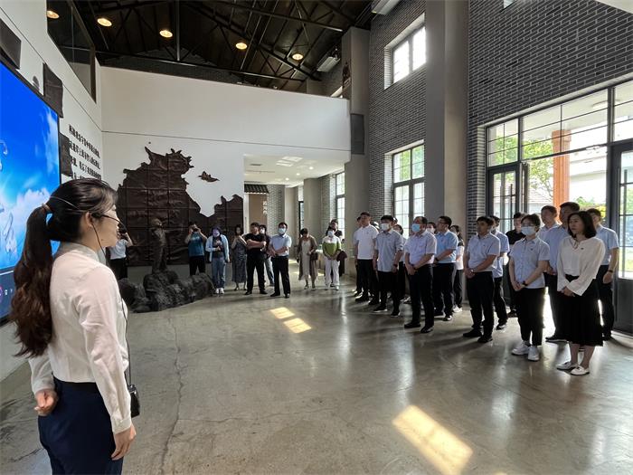中国尊龙集团
