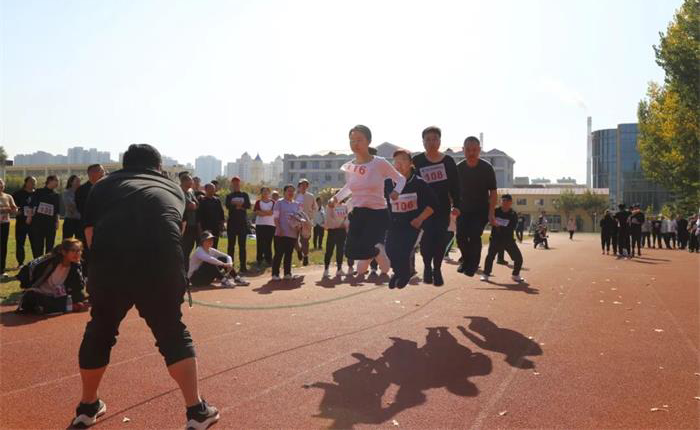 中国尊龙集团