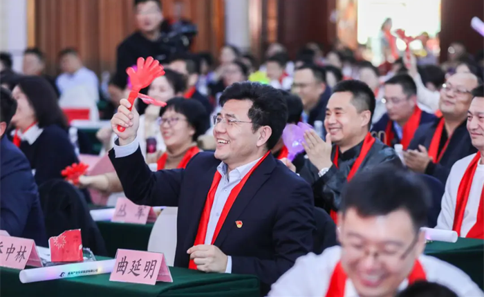 中国尊龙集团